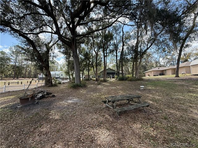 2235 W Springlake Drive, Dunnellon, FL 34434