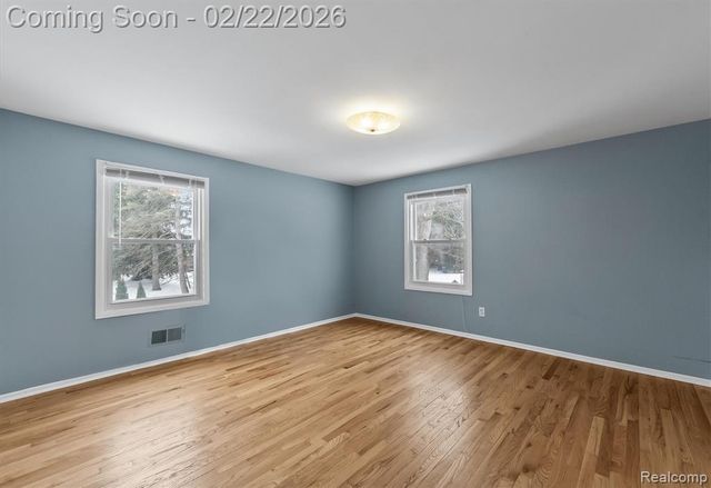 504 Weybridge Drive, Bloomfield Hills, MI 48304