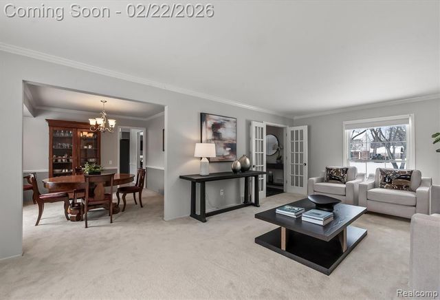 504 Weybridge Drive, Bloomfield Hills, MI 48304