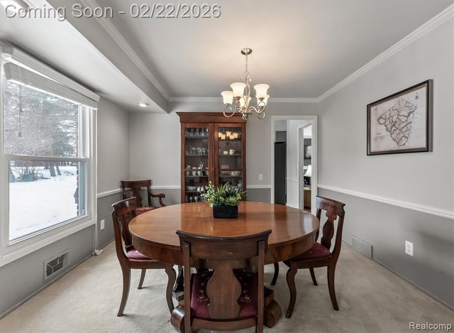 504 Weybridge Drive, Bloomfield Hills, MI 48304