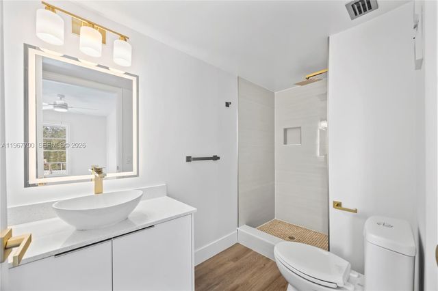 7511 S Oriole Blvd 201, Delray Beach, FL 33446