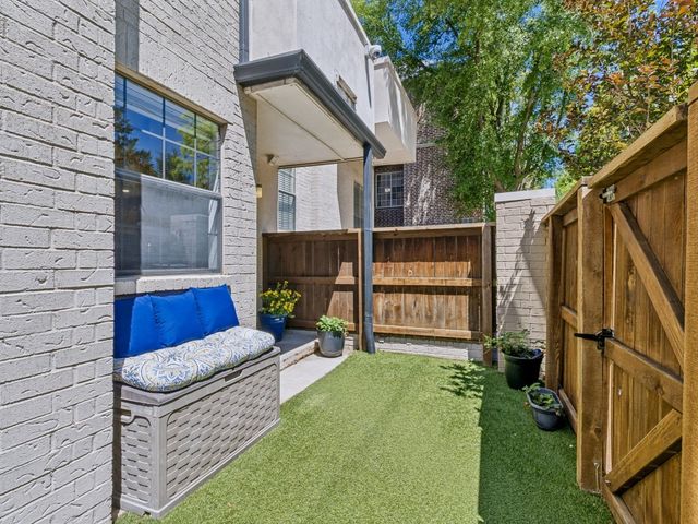 3901 Travis Street 125, Dallas, TX 75204