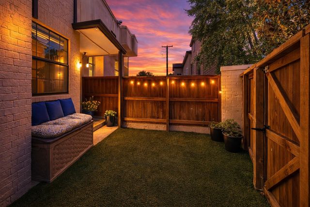 3901 Travis Street 125, Dallas, TX 75204