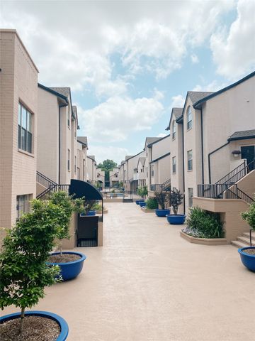 3901 Travis Street 125, Dallas, TX 75204