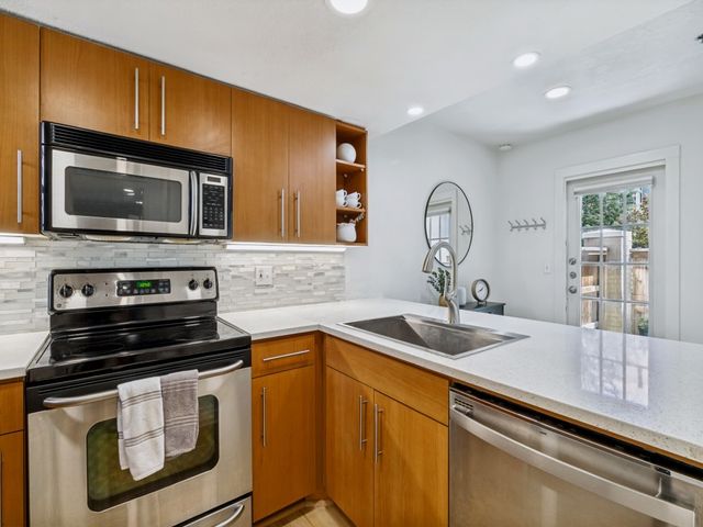 3901 Travis Street 125, Dallas, TX 75204