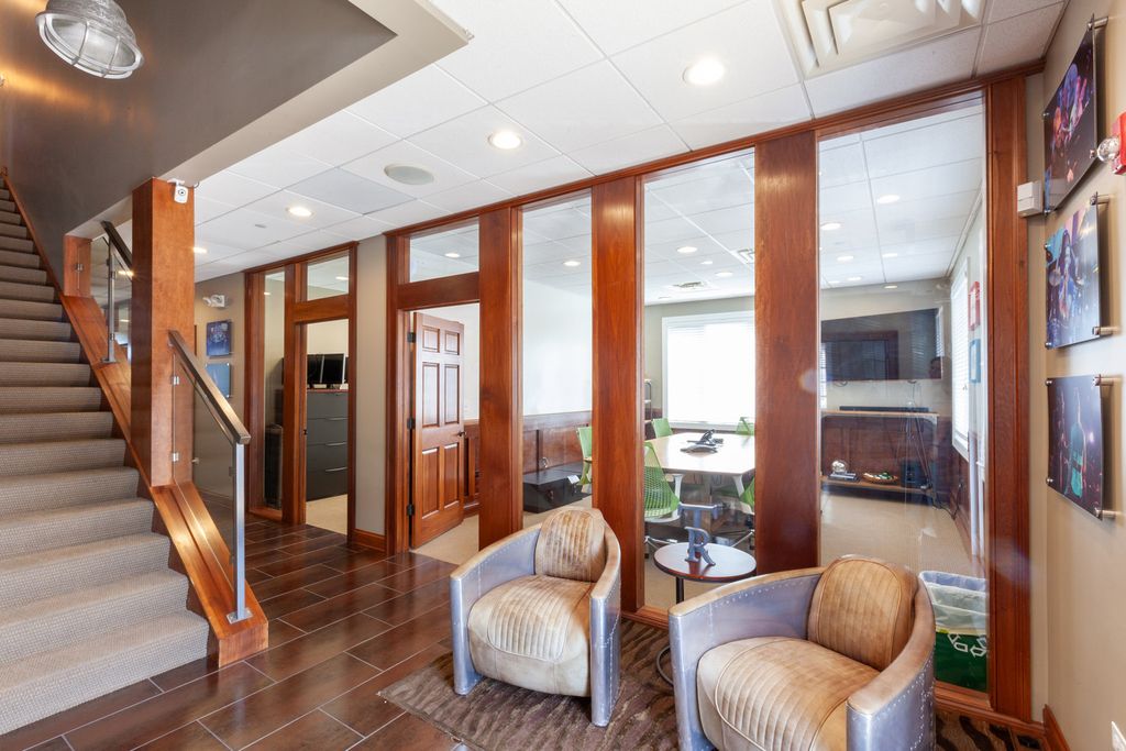 55 Ogden Avenue, Clarendon Hills, IL 60514 — photo 2