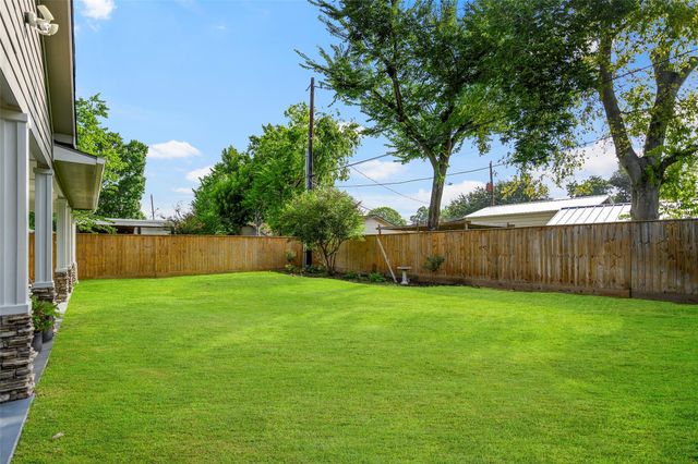 2018 Marnel Road, Houston, TX 77055