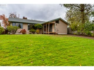 2550 LAWRENCE St, Eugene, OR 97405
