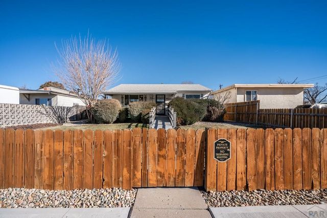 2806 4th Ave, Pueblo, CO 81003
