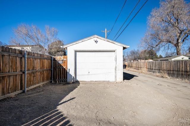 2806 4th Ave, Pueblo, CO 81003