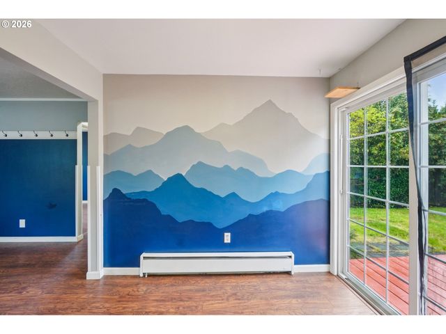 137 CEDAR Ln, Wood Village, OR 97060