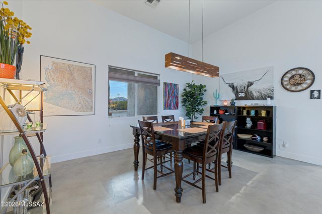 2802 N Cerrada De Beto, Tucson, AZ 85745