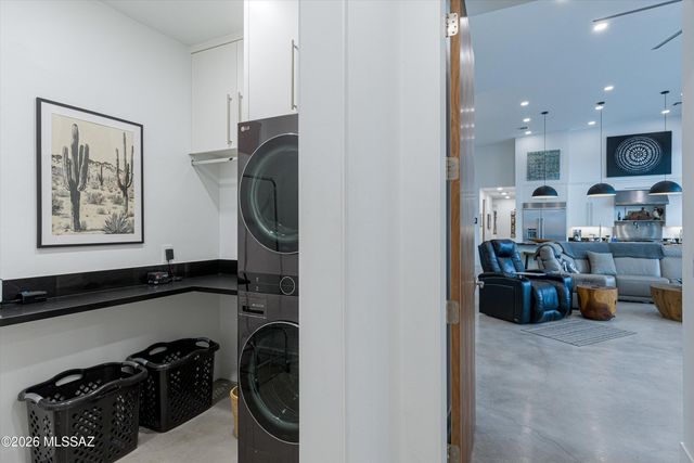 2802 N Cerrada De Beto, Tucson, AZ 85745