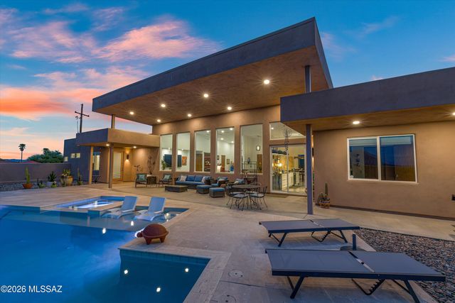 2802 N Cerrada De Beto, Tucson, AZ 85745