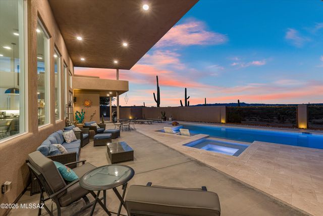 2802 N Cerrada De Beto, Tucson, AZ 85745