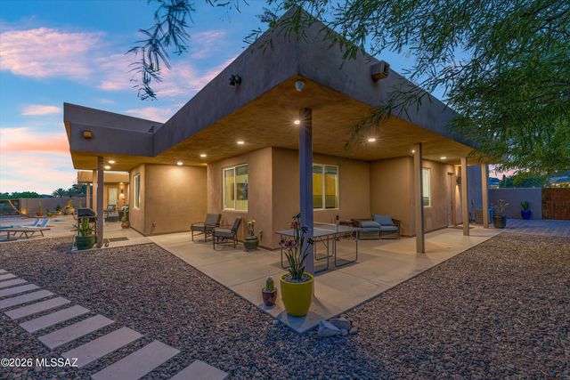 2802 N Cerrada De Beto, Tucson, AZ 85745