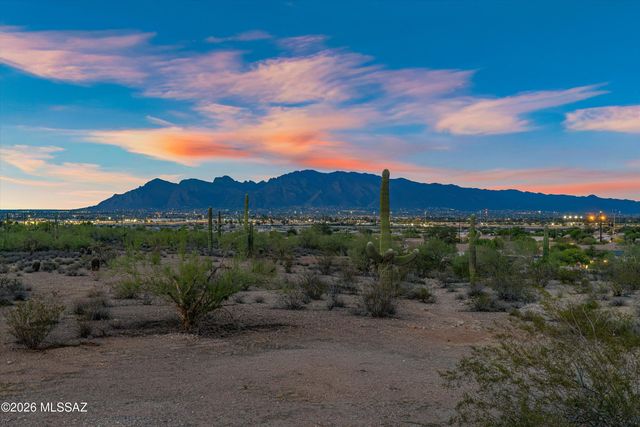 2802 N Cerrada De Beto, Tucson, AZ 85745