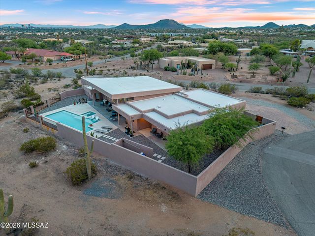 2802 N Cerrada De Beto, Tucson, AZ 85745