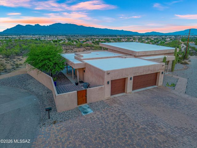 2802 N Cerrada De Beto, Tucson, AZ 85745