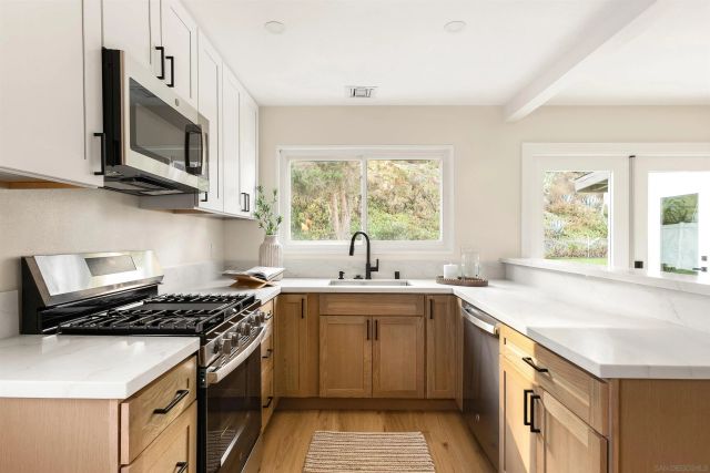 4750 Diane Ave, San Diego, CA 92117