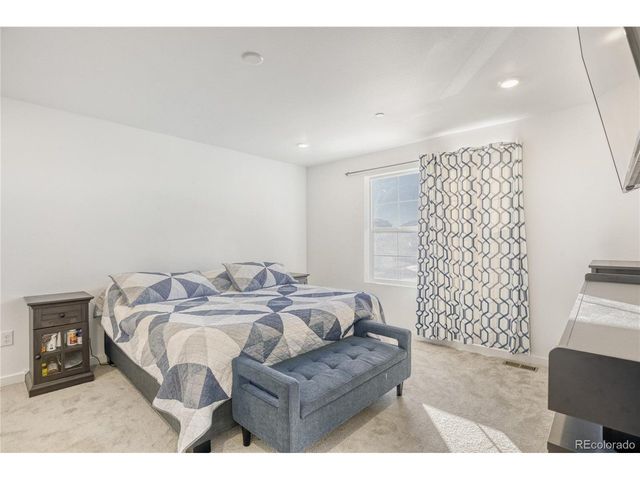 1325 Sunrise Dr, Erie, CO 80516