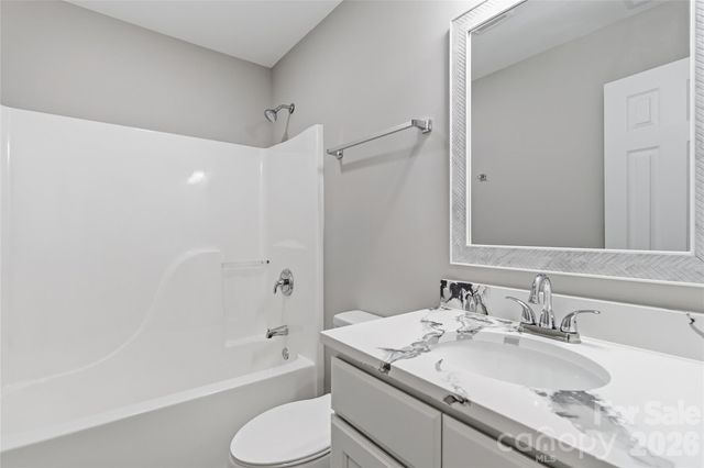 412 E Mclelland Avenue, Mooresville, NC 28115