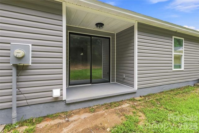 412 E Mclelland Avenue, Mooresville, NC 28115