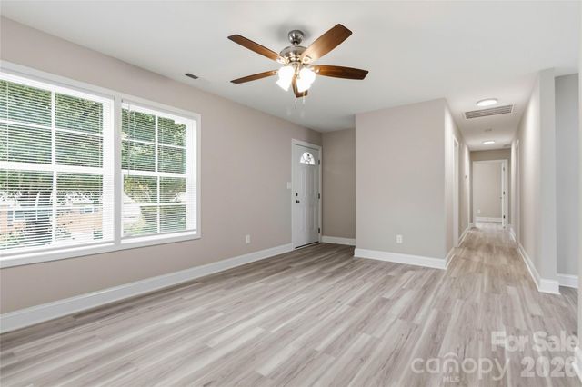 412 E Mclelland Avenue, Mooresville, NC 28115
