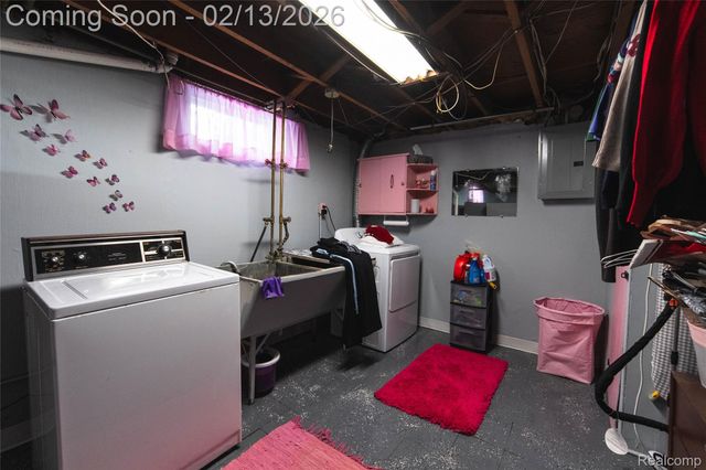 7332 E Frumin Court, Westland, MI 48185