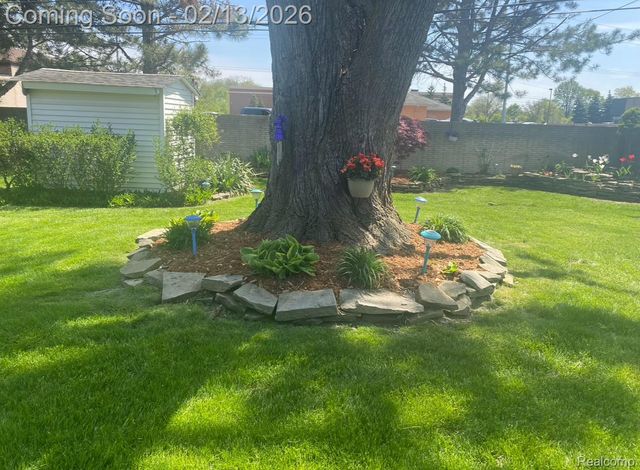 7332 E Frumin Court, Westland, MI 48185