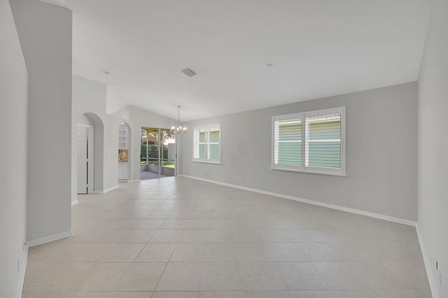 7075 Via Genova, Delray Beach, FL 33446