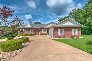8270 Titleist Circle, Rogers, AR 72756