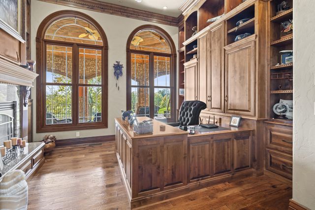 3936 E Glen Abbey Drive, Springfield, MO 65809