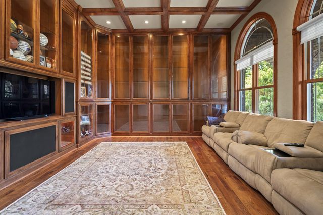 3936 E Glen Abbey Drive, Springfield, MO 65809