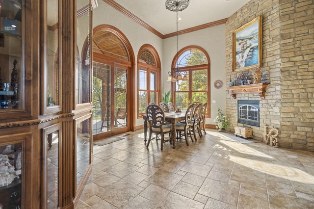 3936 E Glen Abbey Drive, Springfield, MO 65809