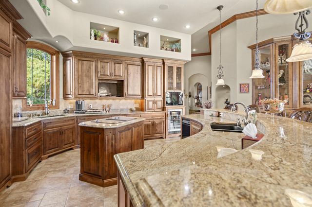 3936 E Glen Abbey Drive, Springfield, MO 65809