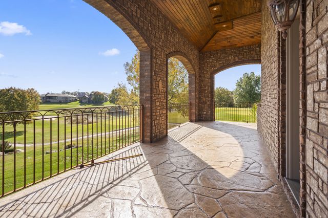 3936 E Glen Abbey Drive, Springfield, MO 65809