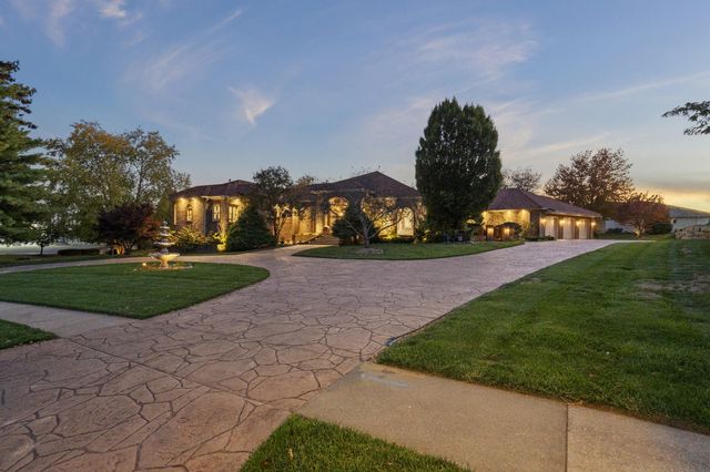 3936 E Glen Abbey Drive, Springfield, MO 65809