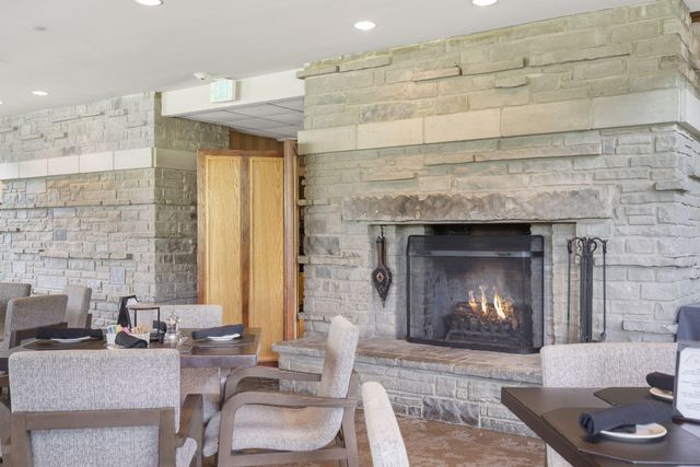 3936 E Glen Abbey Drive, Springfield, MO 65809