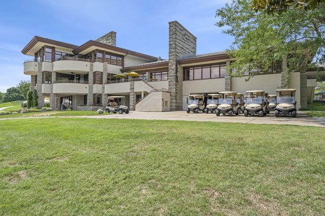 3936 E Glen Abbey Drive, Springfield, MO 65809