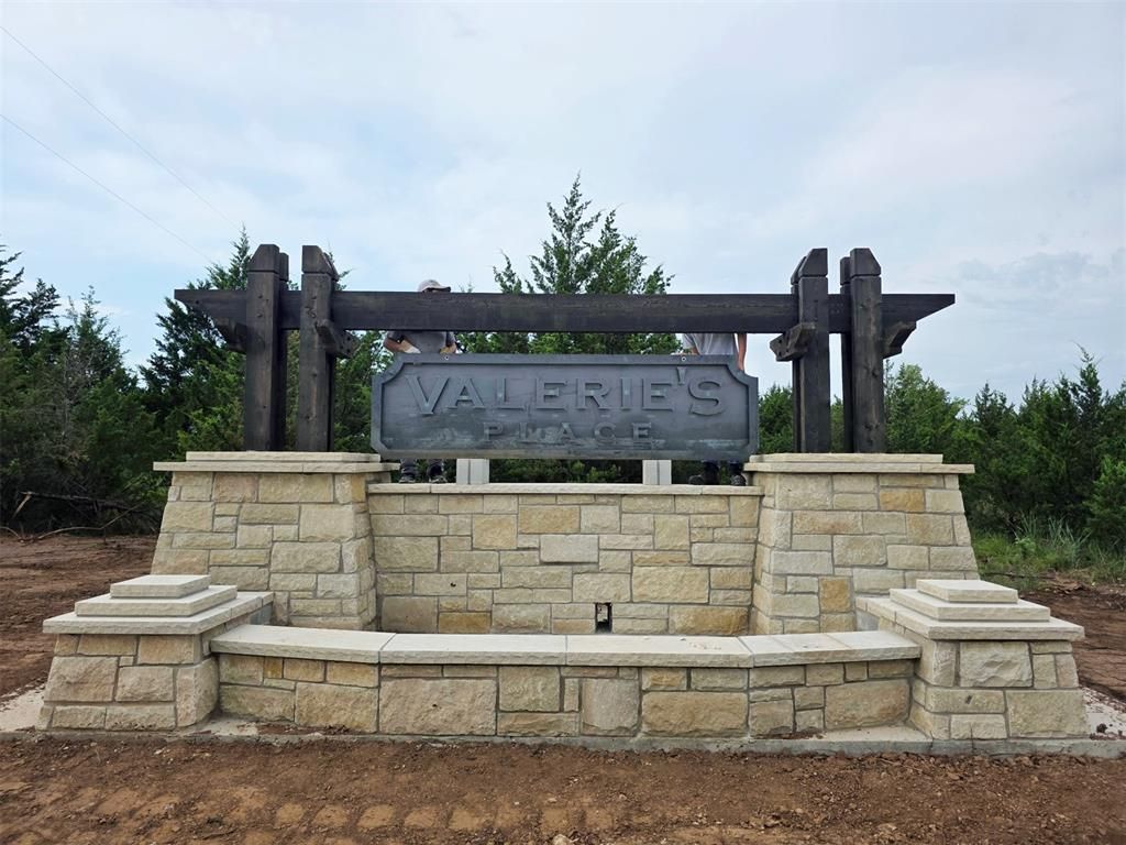 1984 Valerie Drive, Guthrie, OK 73044