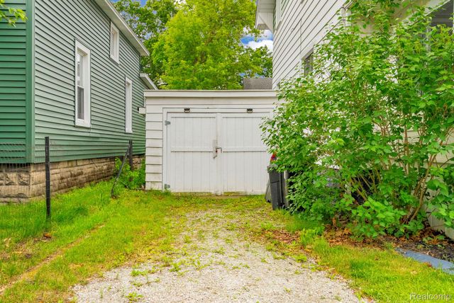 2926 South Boulevard, Port Huron, MI 48060