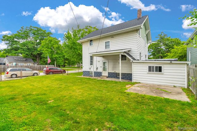 2926 South Boulevard, Port Huron, MI 48060