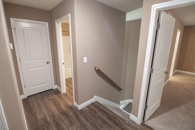 2810 AMBERWOOD CT, Columbia, MO 65203