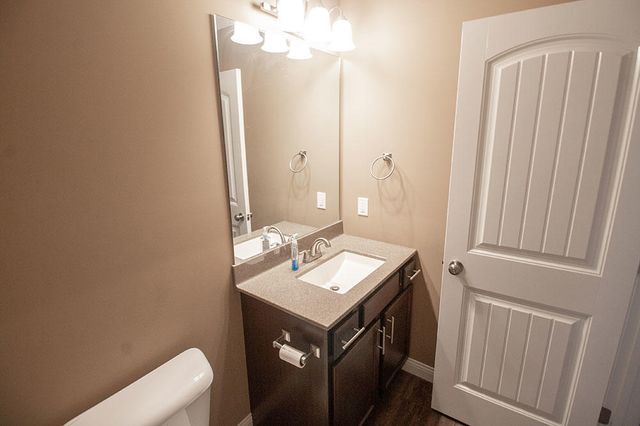 2810 AMBERWOOD CT, Columbia, MO 65203