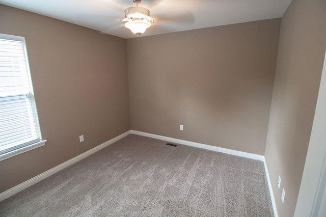 2810 AMBERWOOD CT, Columbia, MO 65203