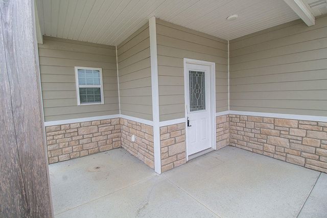 2810 AMBERWOOD CT, Columbia, MO 65203