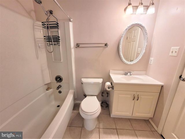 8072 GRANDVIEW CT, Springfield, VA 22153