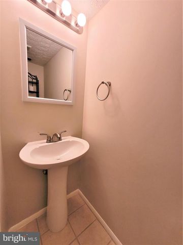 8072 GRANDVIEW CT, Springfield, VA 22153