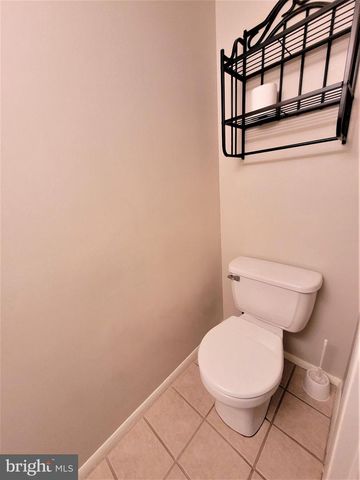 8072 GRANDVIEW CT, Springfield, VA 22153